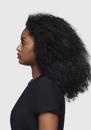 Model Small image Afafe on the loop before using the Curls expression products